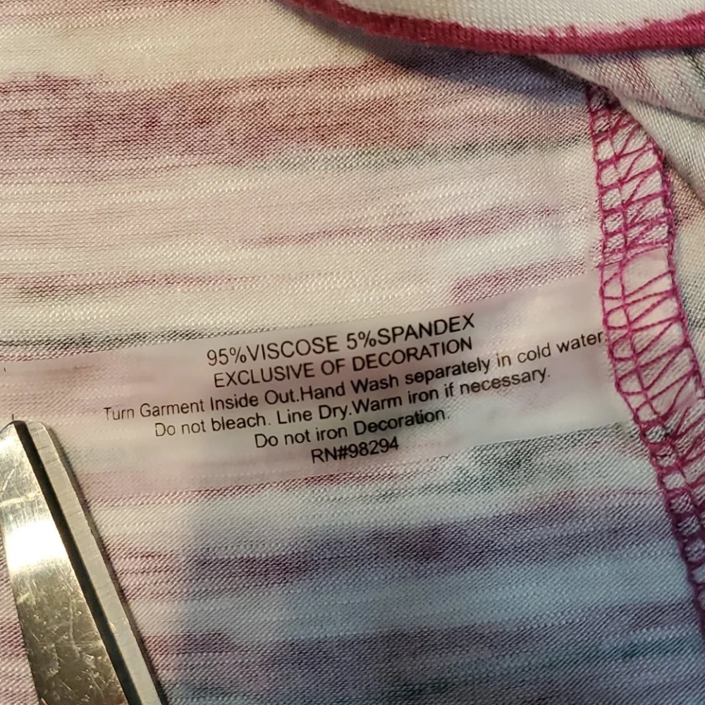 Onque Casual Pink White Petite Fit Striped Jewel Embellished 3/4 Sleeve Top NWT - Picture 5 of 8